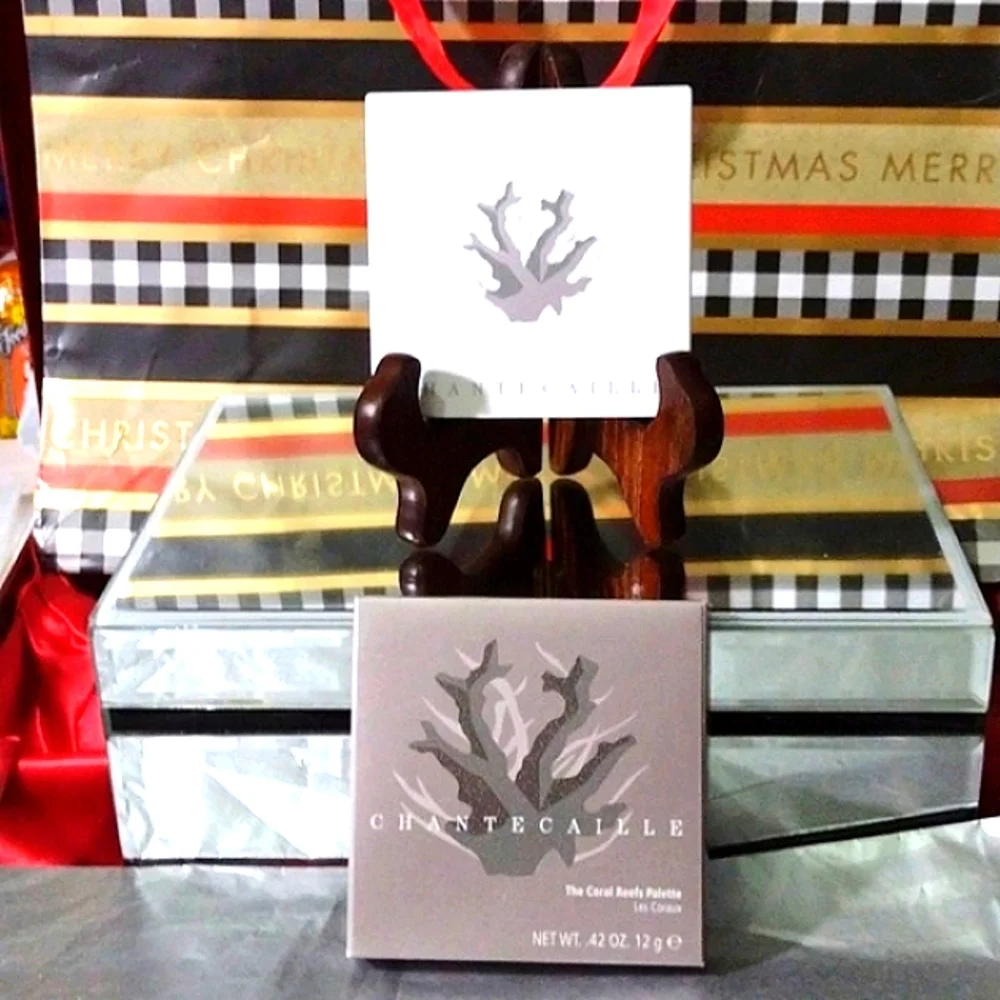 Chantecaille The Coral Reefs Palette🎨 NWT - Picture 2 of 7